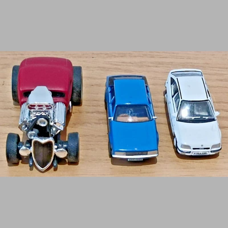 Mixed Brand Die-Cast Model Cars Set of 3 Hot Wheels Matchbox VGC