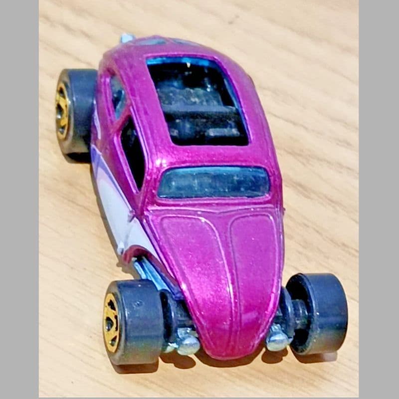 Hot Wheels Custom Volkswagen Beetle Metallic Purple Die-Cast Toy Car VGC